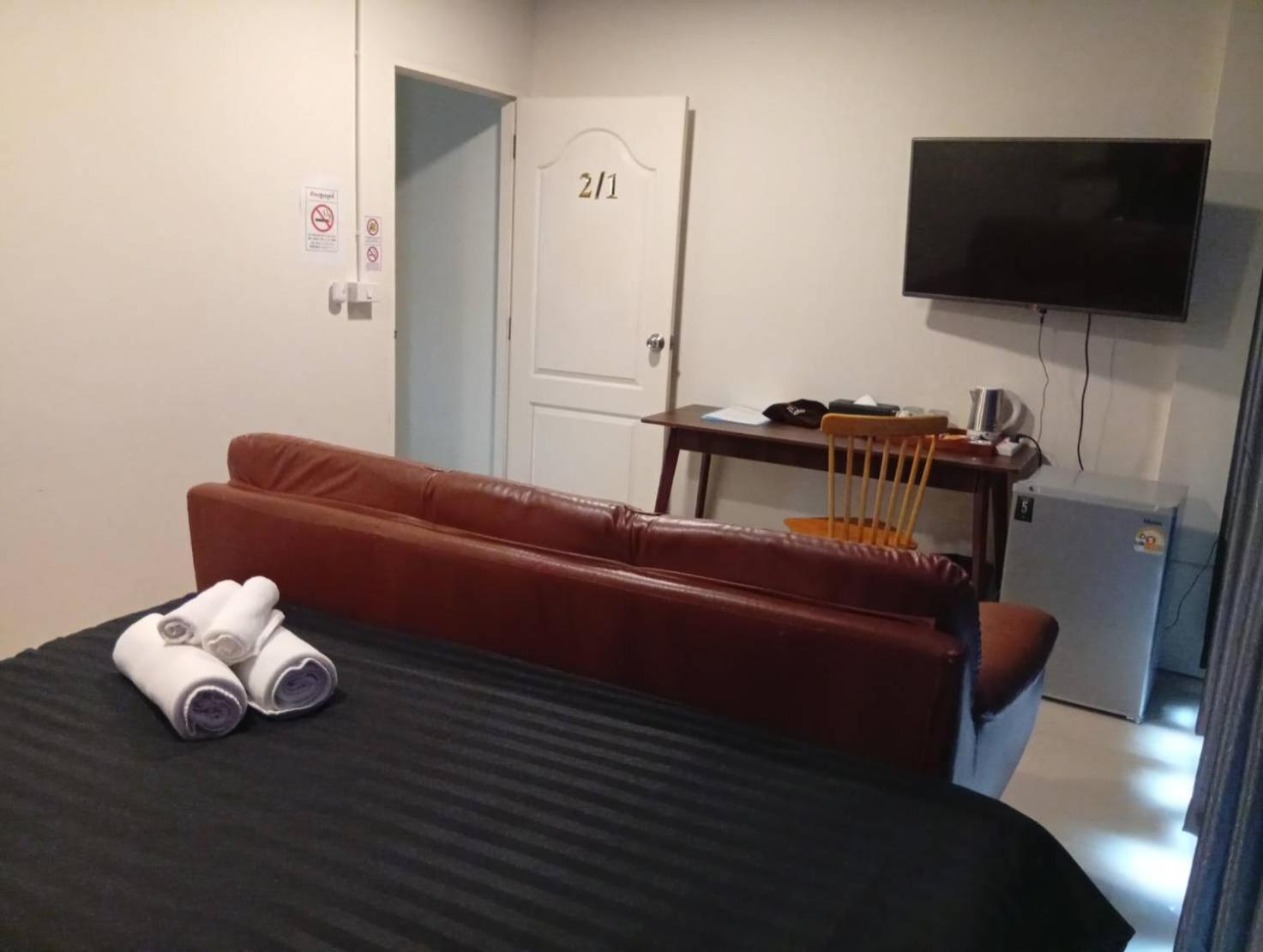 Khokeng Room Bangkok Bagian luar foto